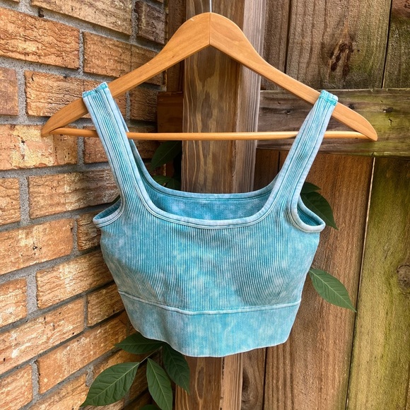 Blue Fitted Crop Sleeveless Tank Bra with Padding - Picture 1 of 2